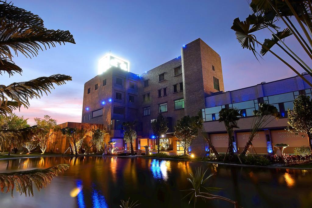 All-Ur Boutique Motel-Ping Tung Branch Pingtung Exteriér fotografie